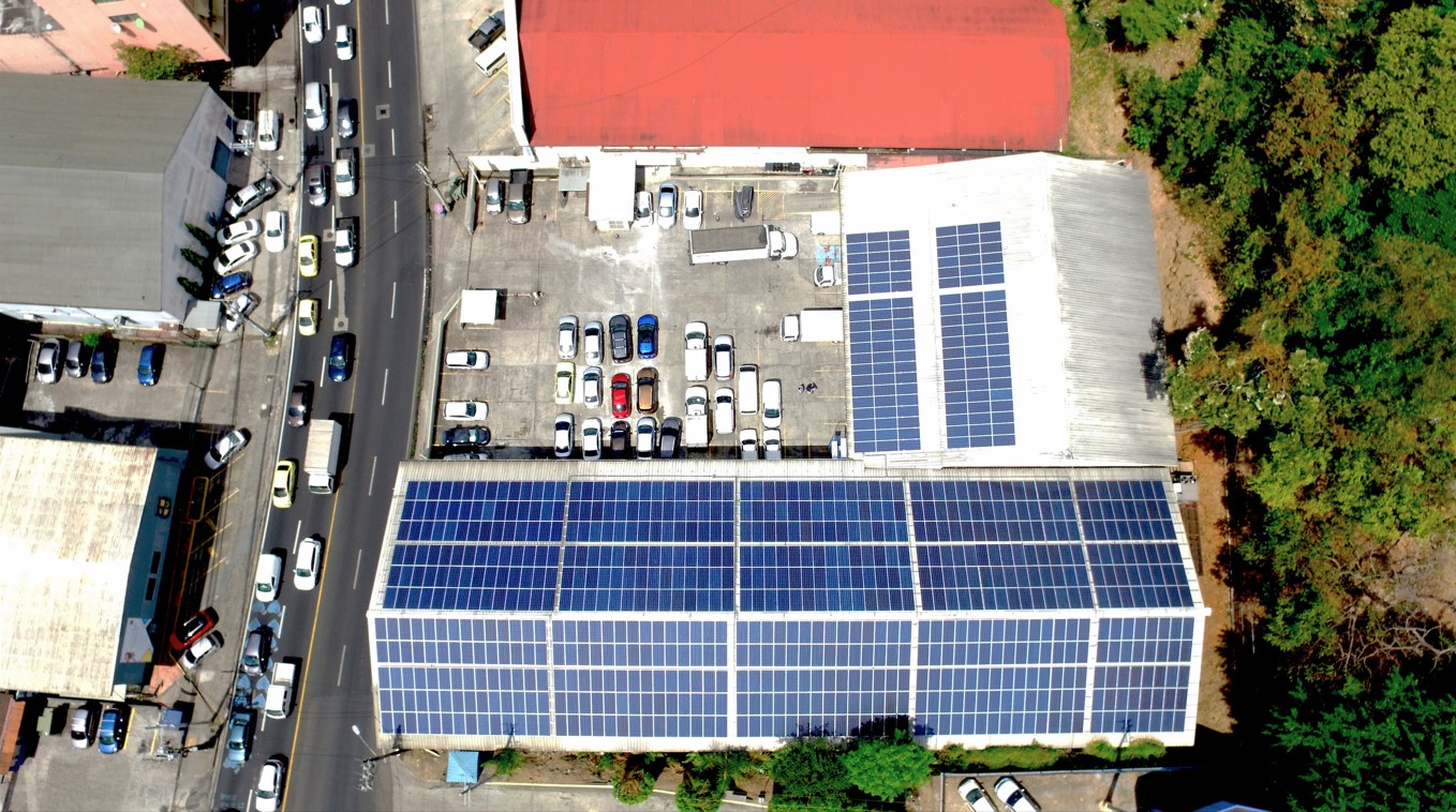 “La Casa de las Baterías” lidera la revolución solar con sus innovadoras baterías para sistemas de energía solar en Costa Rica