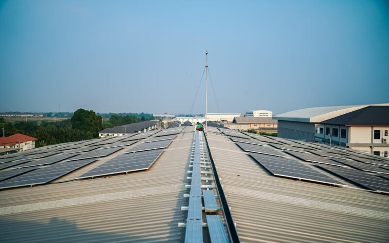 Paneles solares en El Salvador: ahorra en electricidad y protege el medio ambiente